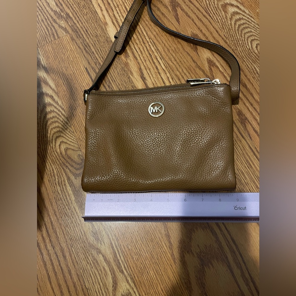 Michael Kors crossbody purse